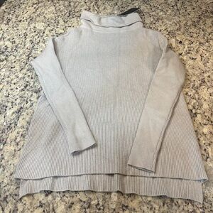 Elegant Women's Turtleneck Ribbed Soft Sweater - Taupe